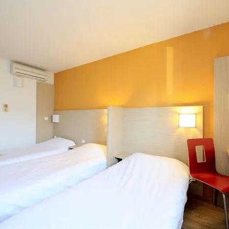 Hotel Kennedy Parc Des Expositions Tarbes Exterior foto